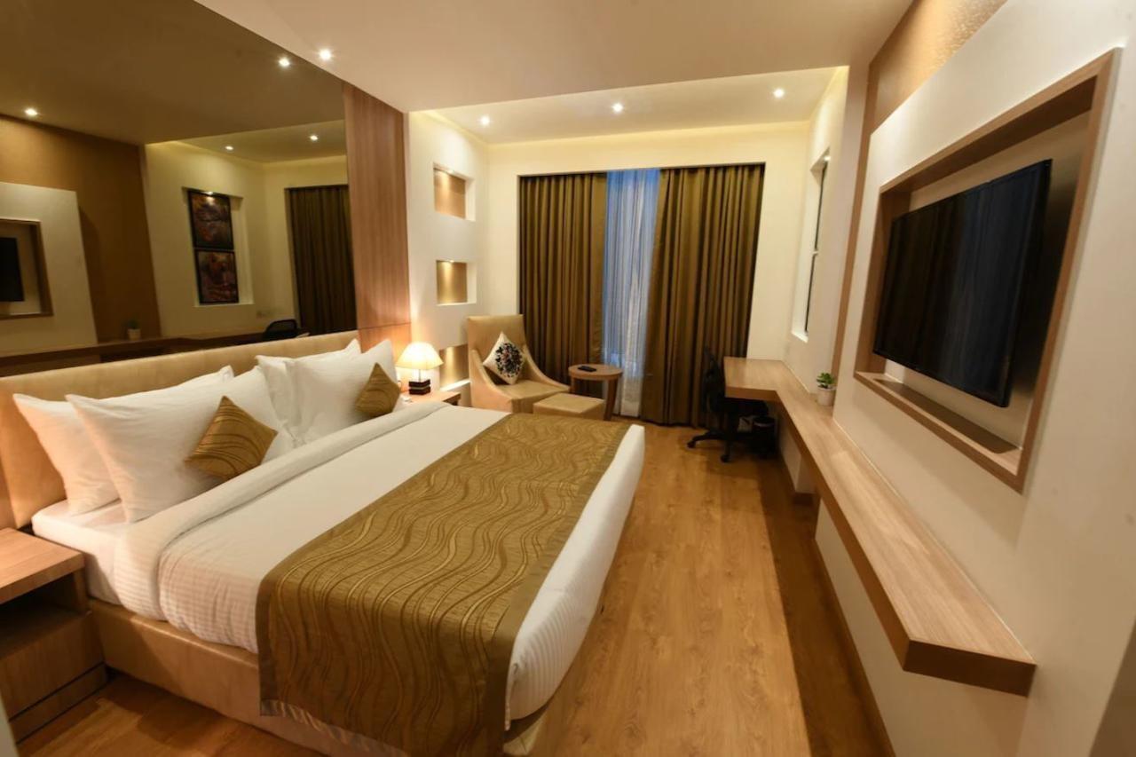 Surestay Plus By Best Western Amritsar Exterior photo