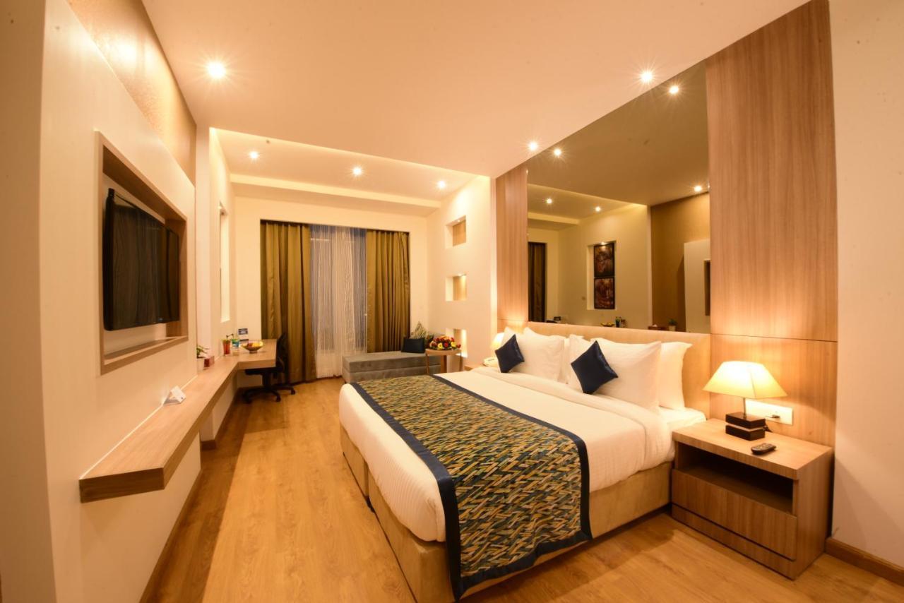 Surestay Plus By Best Western Amritsar Exterior photo