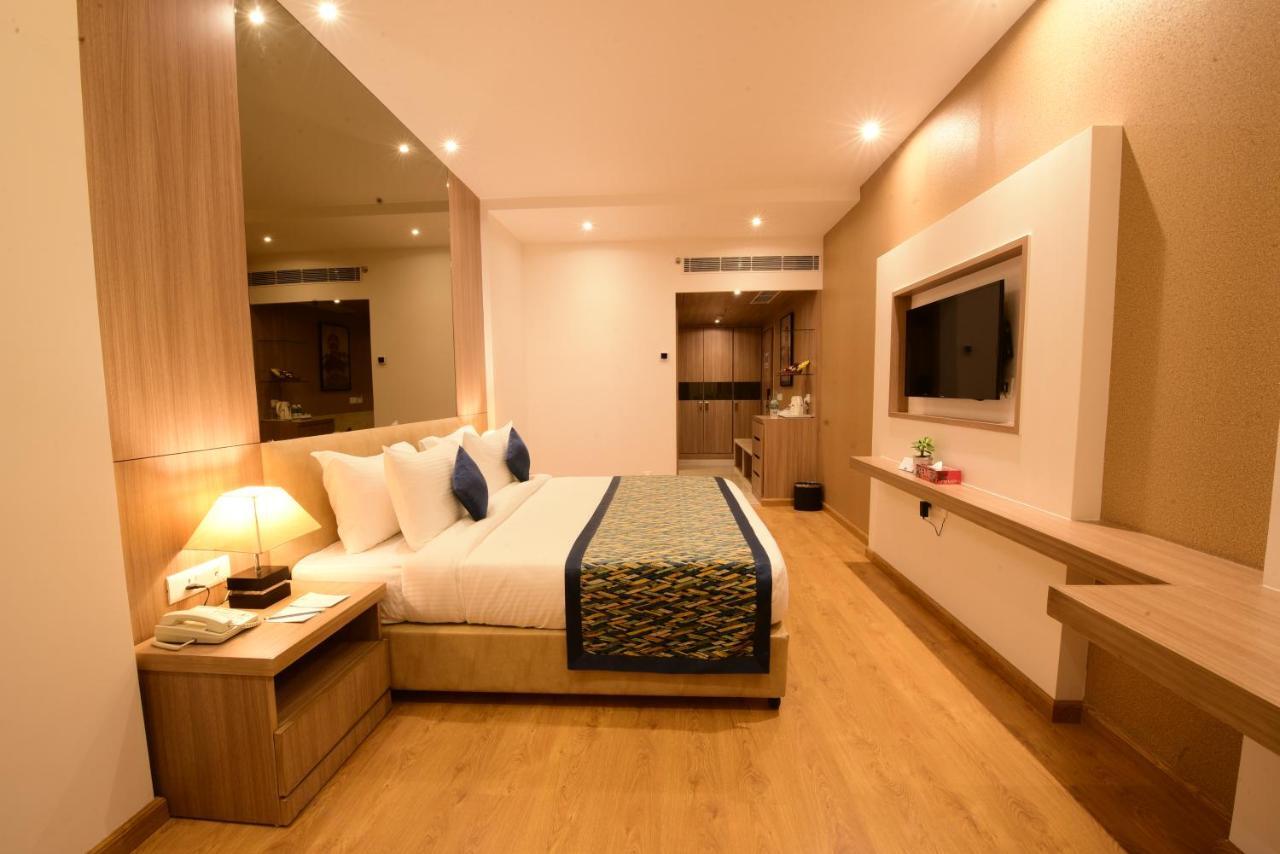 Surestay Plus By Best Western Amritsar Exterior photo