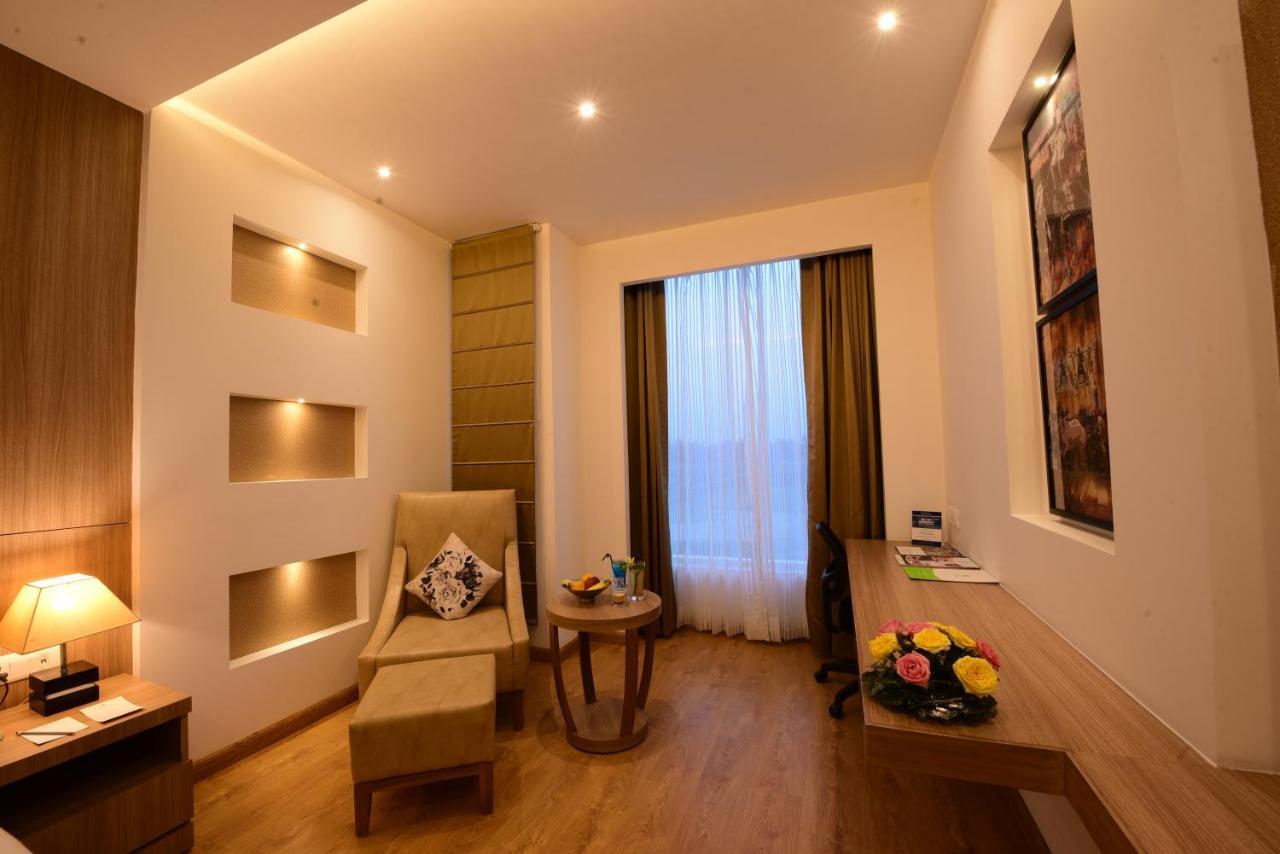 Surestay Plus By Best Western Amritsar Exterior photo