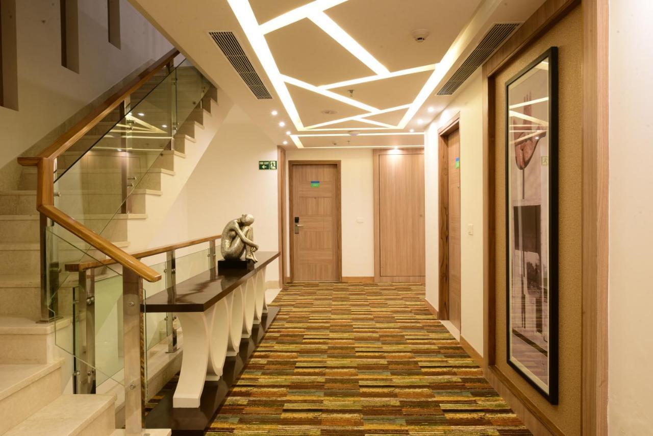 Surestay Plus By Best Western Amritsar Exterior photo